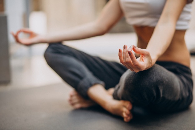 Formation Yoga  comment devenir un professeur de yoga certifié